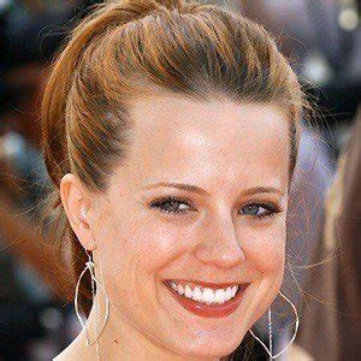 Allison Munn (TV Actress) - Age, Birthday, Bio, Facts, Family, Net Worth, Height & More