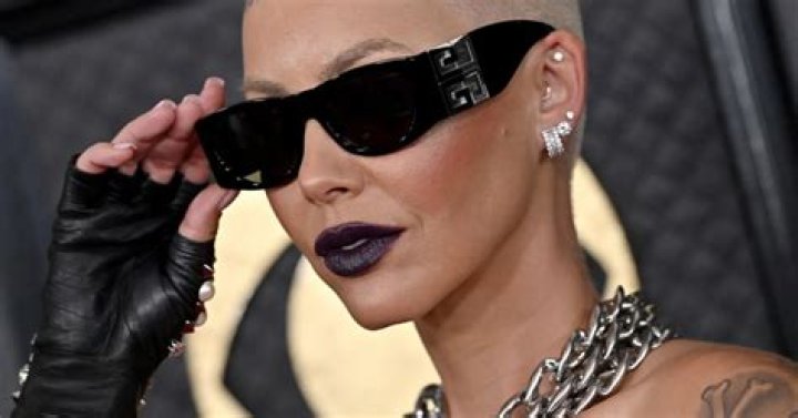 Amber Rose And Joseline Hernandez Appear To Get Into Physical Altercation