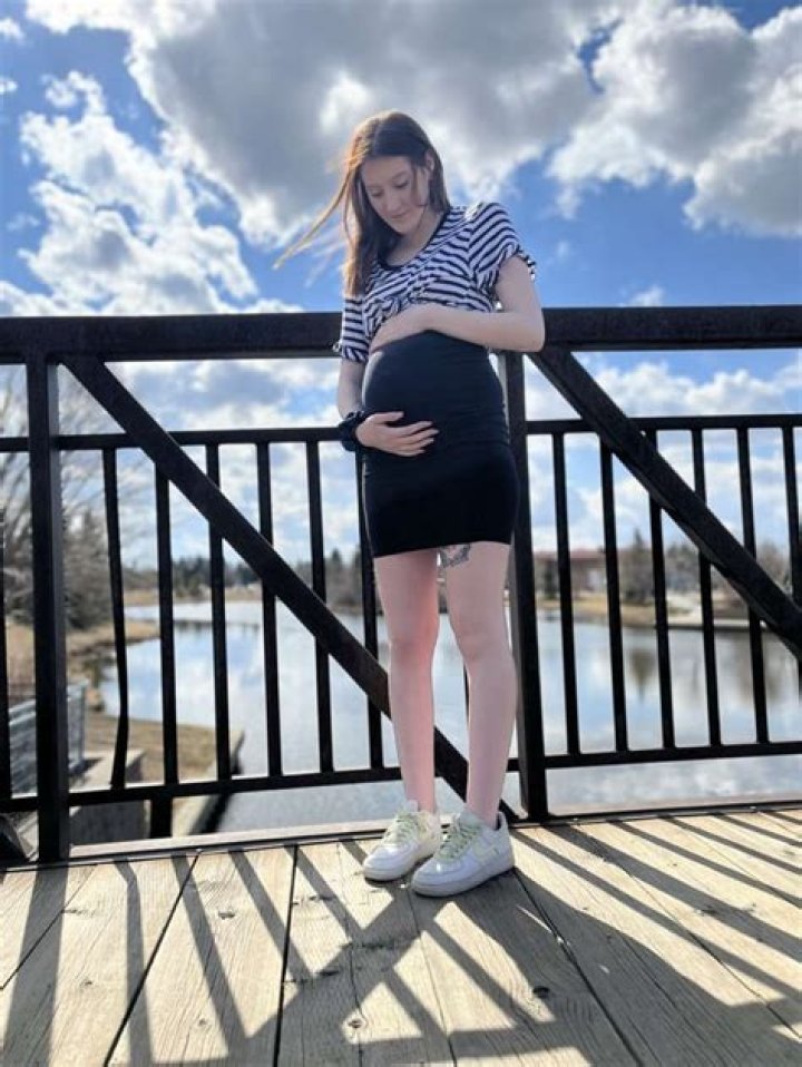 Amber Rose Poses For NSFW Provocative Pregnancy Photo