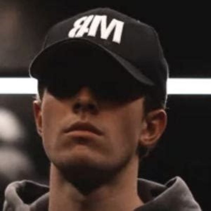 Arlin Moore (YouTube Star) - Age, Birthday, Bio, Facts, Family, Net Worth, Height & More