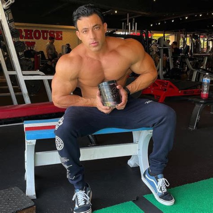 Arya Saffaie (Bodybuilder) - Age, Birthday, Bio, Facts, Family, Net Worth, Height & More