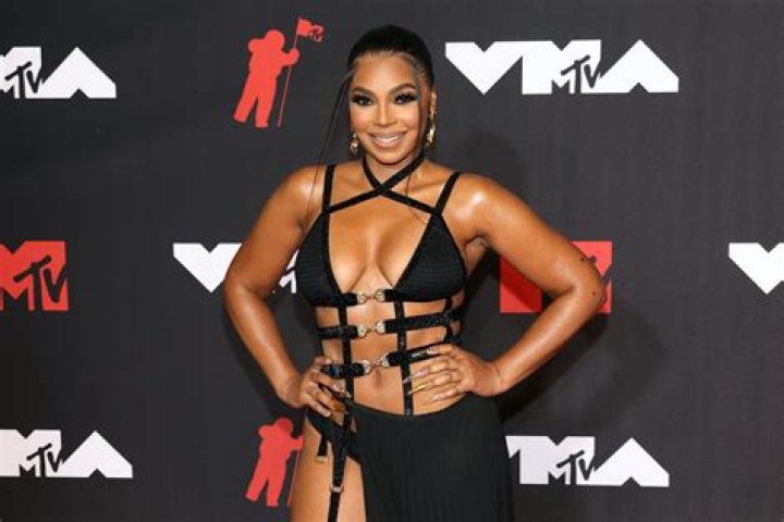 Ashanti's Natural Body Impresses Nearly As Much As Her Vocals