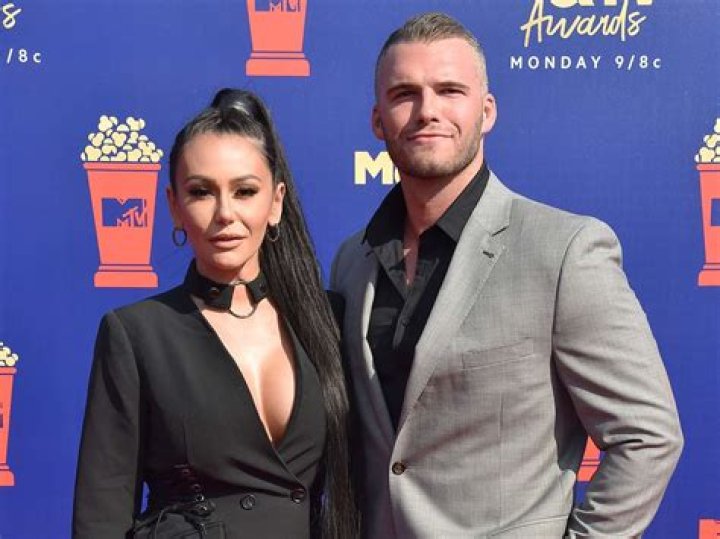 Aww! JWoww’s Boyfriend Zack Carpinello Gave Her the Sweetest Quarantine Gift: ‘It’s Perfect’