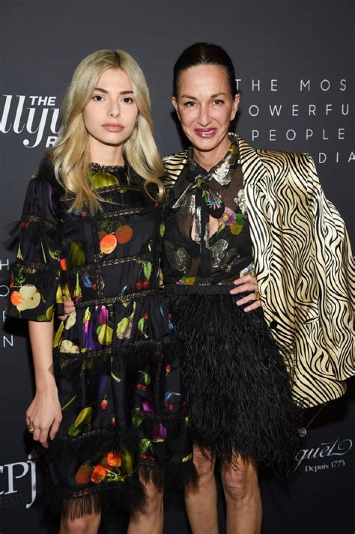 ‘Bachelor’ Contestant Kit Keenan’s Fashion Designer Mom Cynthia Rowley Has a Big Net Worth 