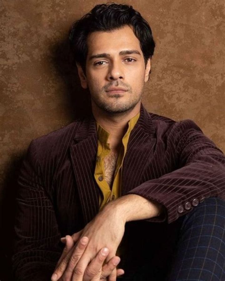 Benzir Ahmed Biography, Age, Height, Wife, Net Worth, Family