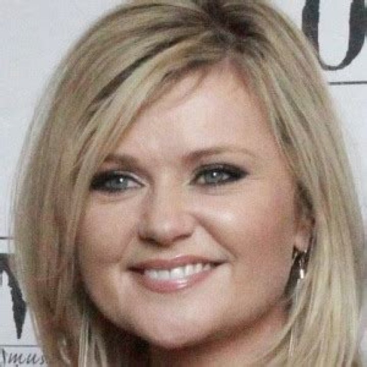 Beverley Mahood (Country Singer) - Age, Birthday, Bio, Facts, Family, Net Worth, Height & More