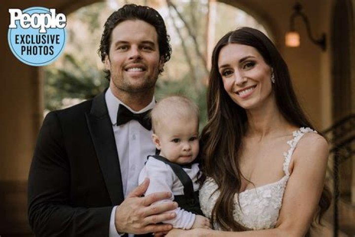 ‘BIP’ Stars Astrid Loch and Kevin Wendt Are Happily Engaged: ‘We Run Together’