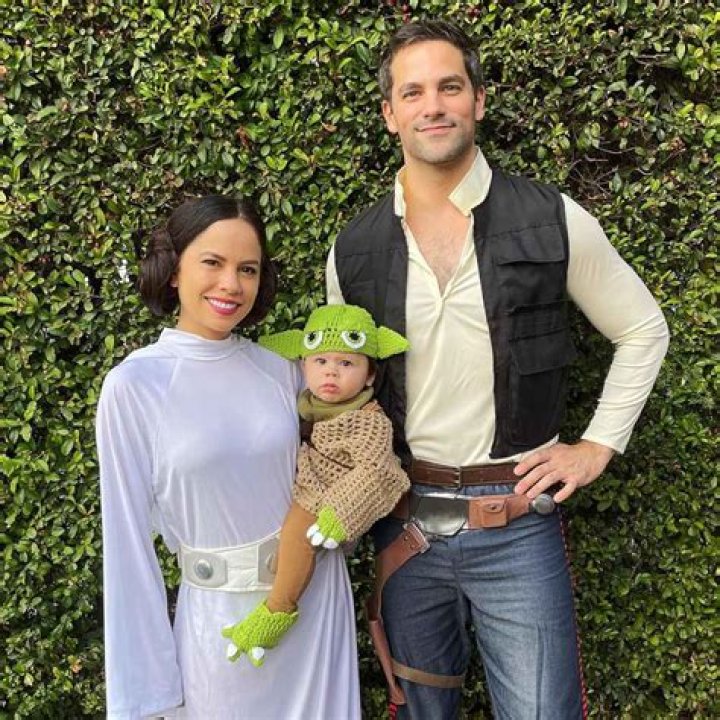 Brant Daugherty (TV Actor) - Age, Birthday, Bio, Facts, Family, Net Worth, Height & More