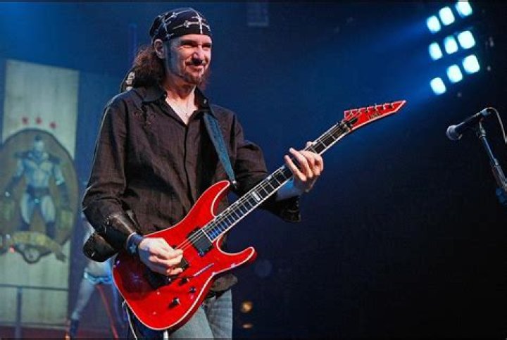 Bruce Kulick (Guitarist) - Age, Birthday, Bio, Facts, Family, Net Worth, Height & More