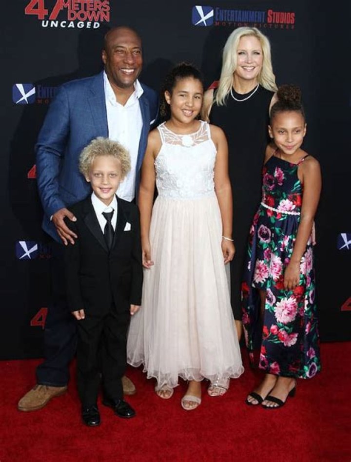 Byron Fox Biography, Age, Height, Wife, Net Worth, Family