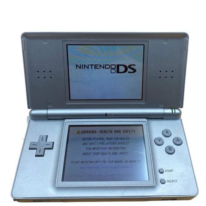 Can DS Lite trade with DSi?