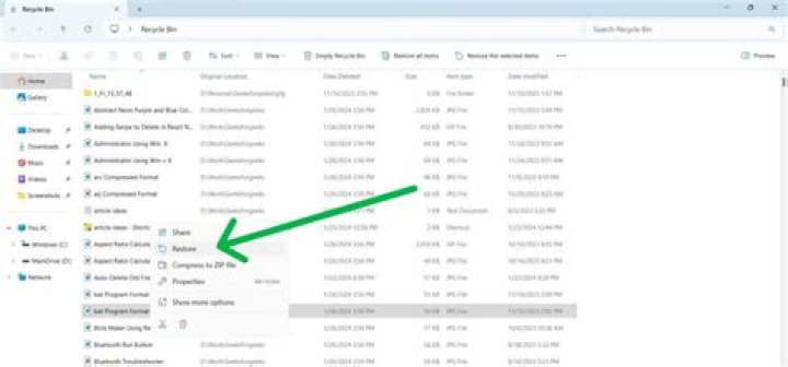 Can hackers see deleted history?