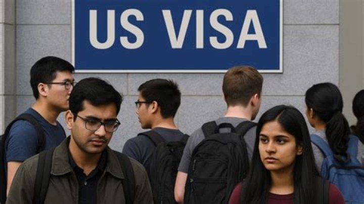 Can new international students get US visas?