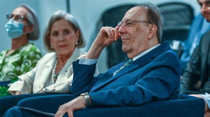 Carlos Alberto Montaner Biography, Age, Height, Wife, Net Worth, Family