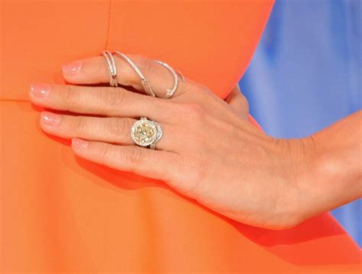 Carrie Underwood Flaunts Her Engagement Ring on Instagram For a Good Cause!