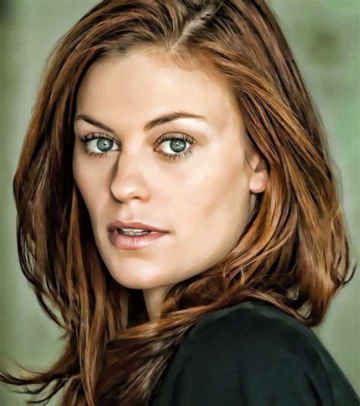 Cassidy Freeman Bio, Age, Husband, Acting, Band, Net Worth and Movies