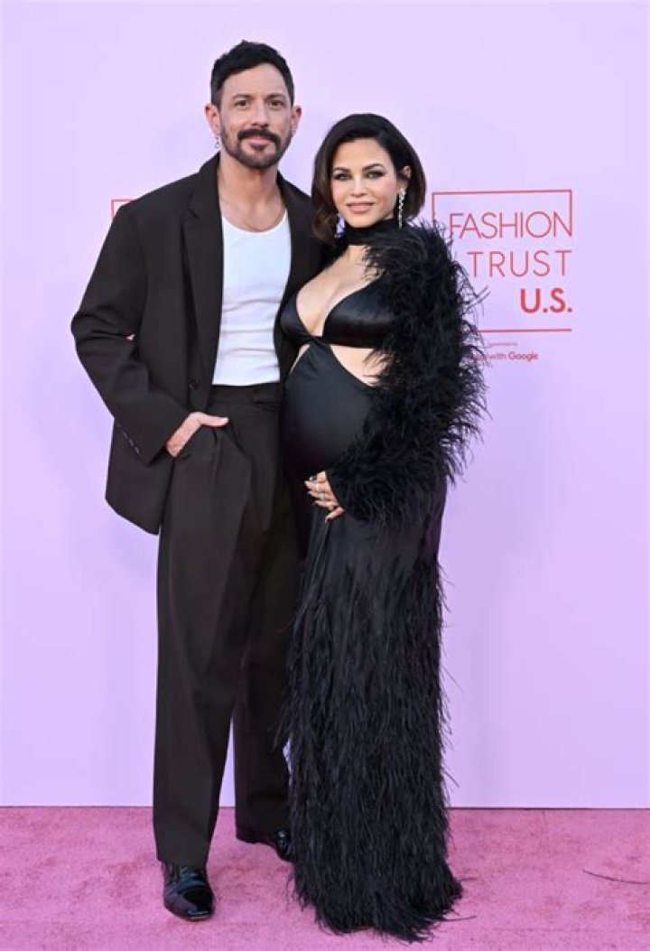 ‘Chef’ Steve Kazee Cooks Pregnant GF Jenna Dewan the Most Romantic Dinner