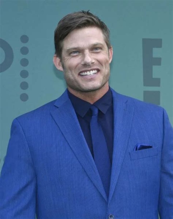 Chris Carmack (TV Actor) - Age, Birthday, Bio, Facts, Family, Net Worth, Height & More