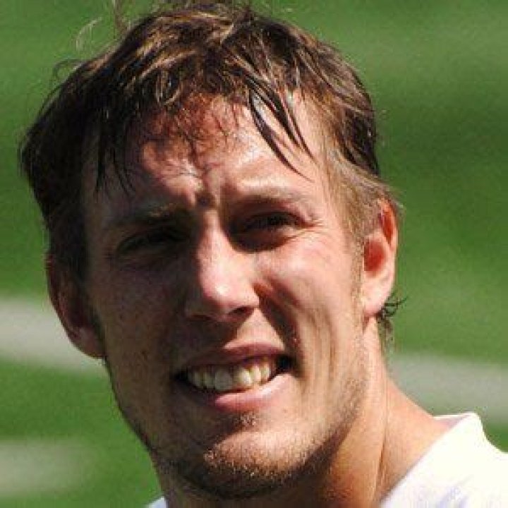 Chris Getzlaf (Football Player) - Age, Birthday, Bio, Facts, Family, Net Worth, Height & More