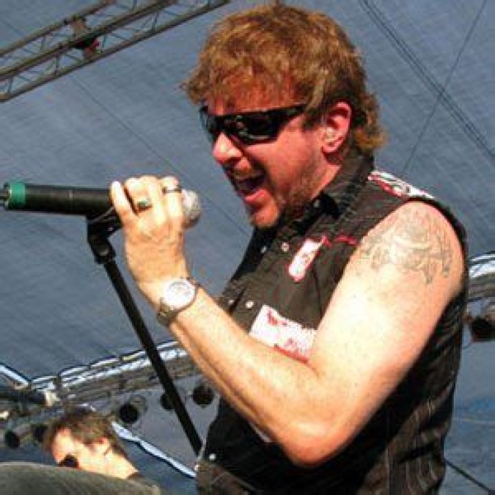 CJ Snare (Rock Singer) - Age, Birthday, Bio, Facts, Family, Net Worth, Height & More