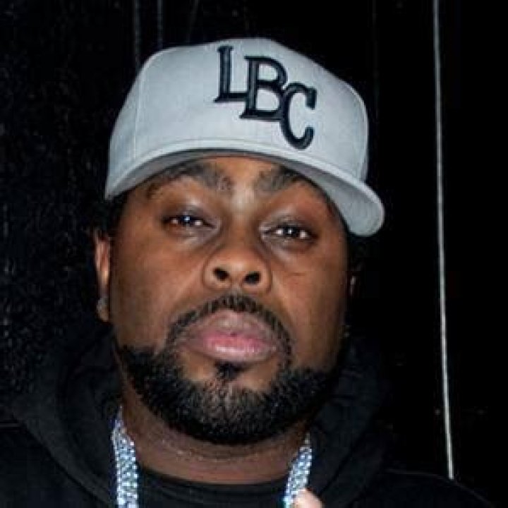 Crooked I (Rapper) - Age, Birthday, Bio, Facts, Family, Net Worth, Height & More