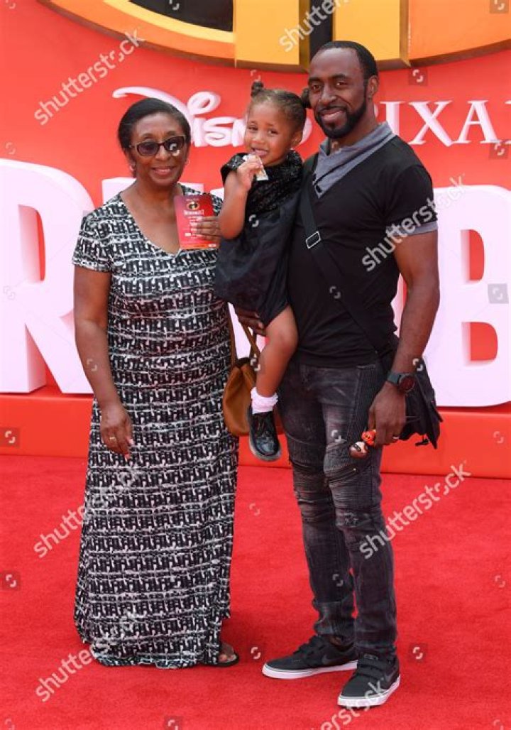 Darius Vassell Biography, Age, Height, Wife, Net Worth, Family