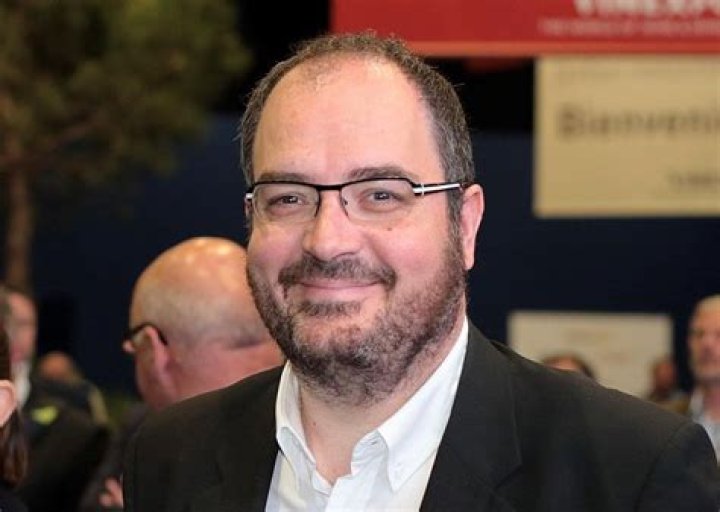 David Alliance, Baron Alliance Biography, Age, Height, Wife, Net Worth and Family