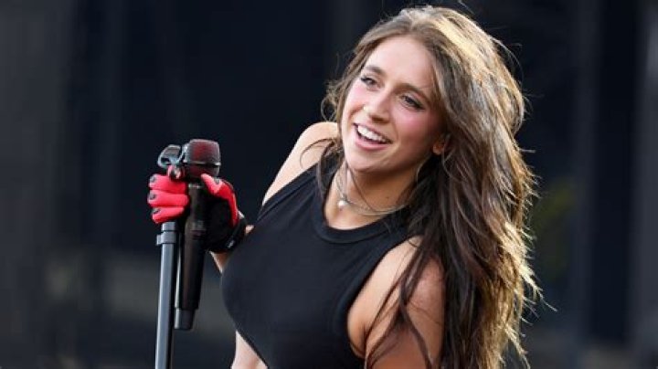 Dè thachair do Maria LaRosa? - Celebrity.fm