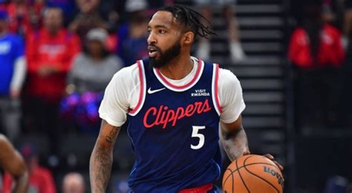 Derrick Jones Jr. Biography, Age, Height, Wife, Net Worth, Family