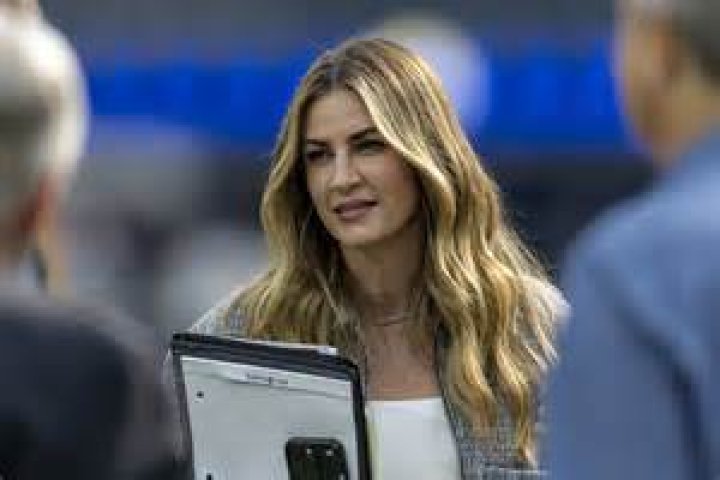 Did Erin Andrews Date Aaron Rodgers? – Celebrity.fm – #1 Official Stars, Business & People Network, Wiki, Success story, Biography & Quotes