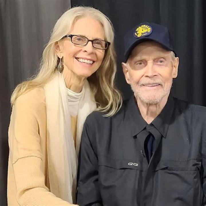 Did Lindsay Wagner and Lee Majors get along?