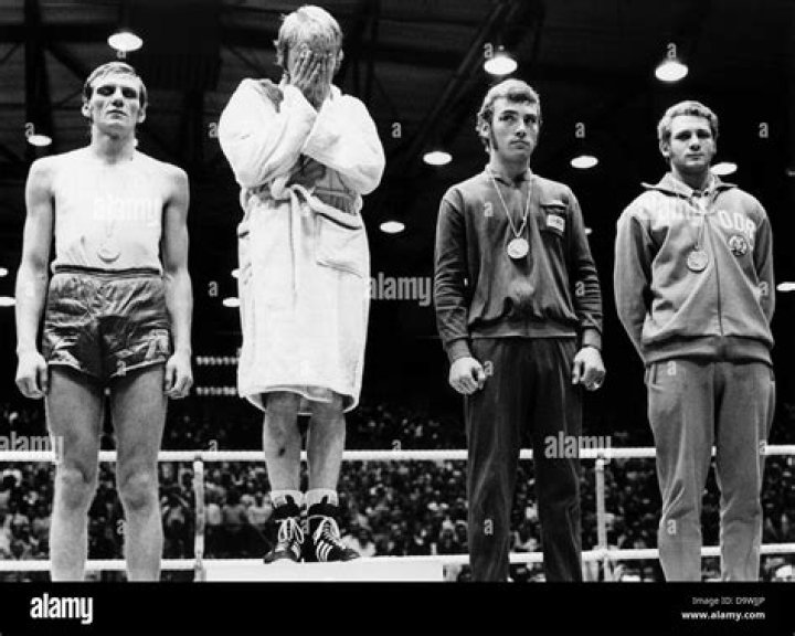 Dieter Kottysch (Boxer) - Age, Birthday, Bio, Facts, Family, Net Worth, Height & More