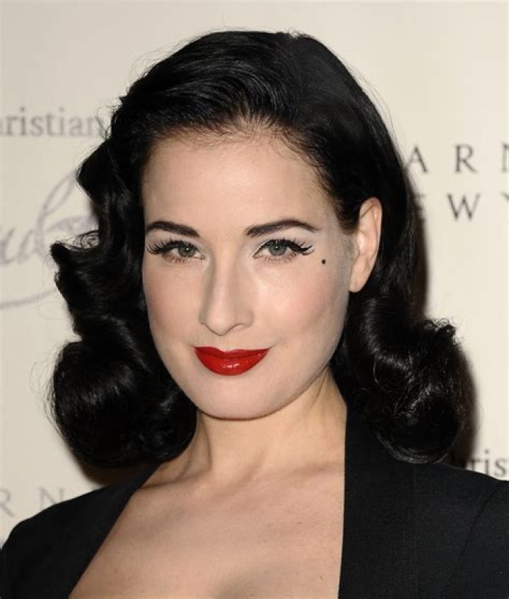 Dita Von Teese Biography, Age, Height, Husband, Net Worth, Family
