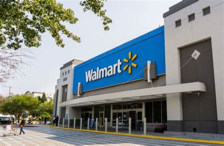Does Mexico City have Walmart?