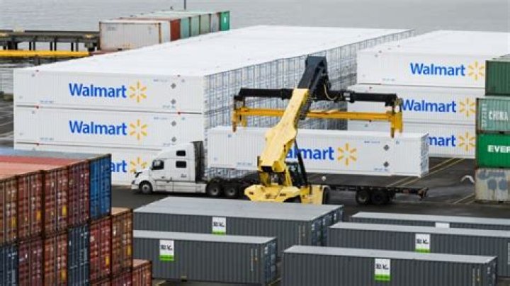 Does Walmart ship from warehouses?