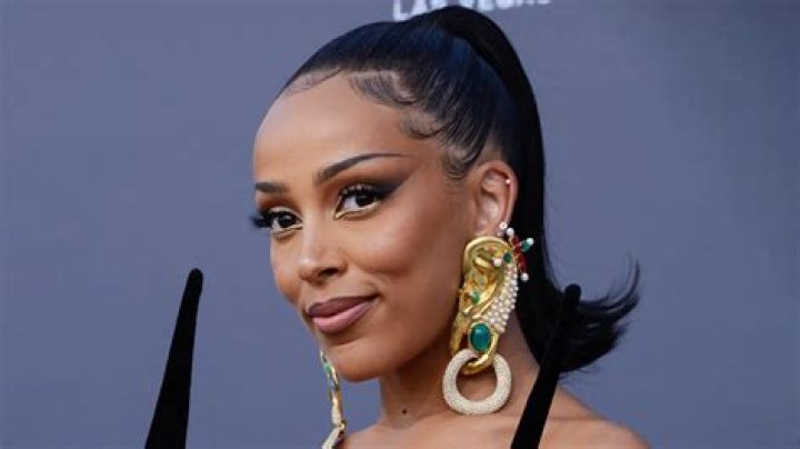 Doja Cat And Teezo Touchdown Share High-Contrast Music Video For Their New Collab "MASC"