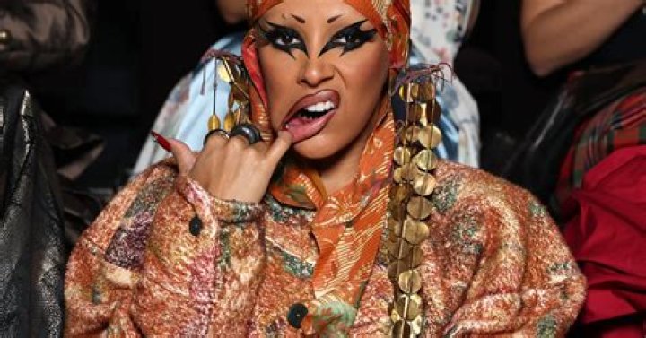 Doja Cat Reacts To Plastic Surgery Haters In Her Usual Fashion