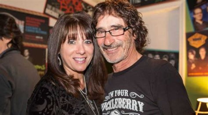 Donnie Iris (Rock Singer) - Age, Birthday, Bio, Facts, Family, Net Worth, Height & More
