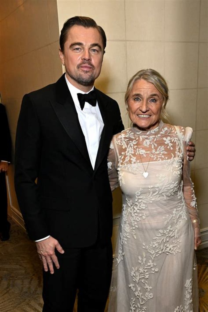 Drake Brings His Laptop As His Date To Raptors Game, Online Gambles