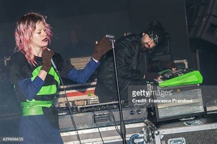 Edith Frances (Pop Singer) - Age, Birthday, Bio, Facts, Family, Net Worth, Height & More