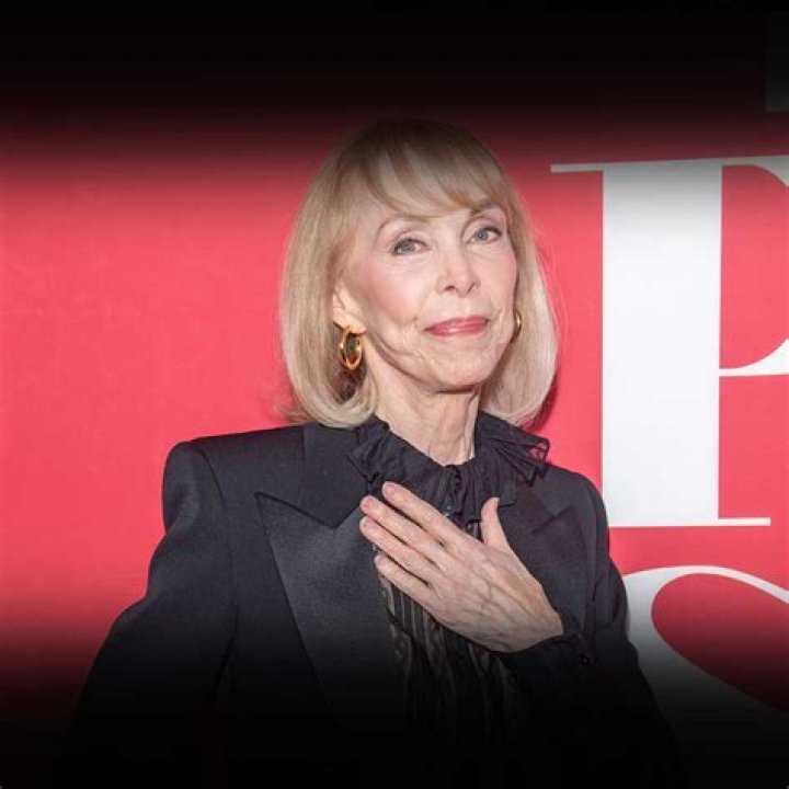 Elaine Joyce Bio, Wiki, Age, Height, Family, Husband, Children, Family, Salary and Net Worth