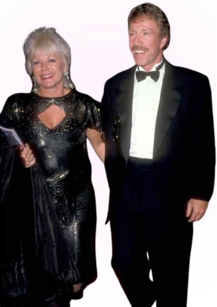 Elizabeth Marvel Biography, Age, Height, Husband, Net Worth, Family