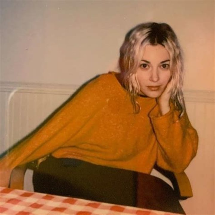 Emmanuelle Proulx (Pop Singer) - Age, Birthday, Bio, Facts, Family, Net Worth, Height & More