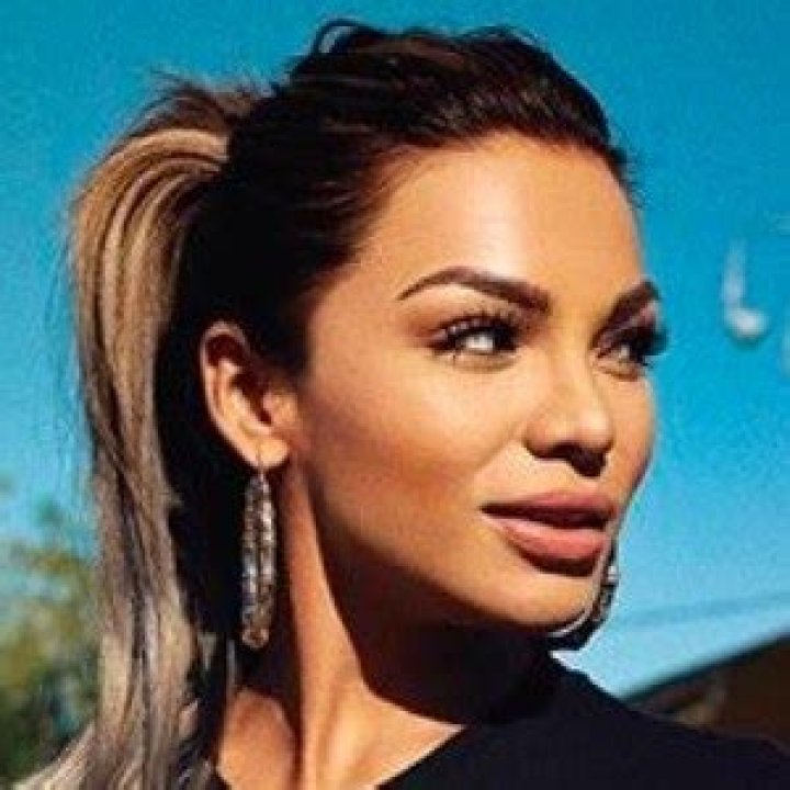 Emmeline Glam (Instagram Star) - Age, Birthday, Bio, Facts, Family, Net Worth, Height & More