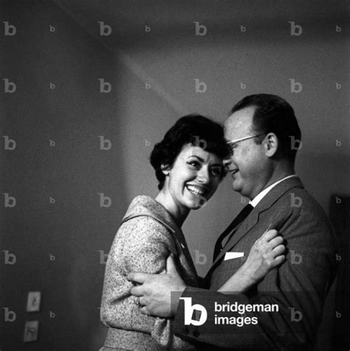 Eric van Aro Biography, Age, Height, Wife, Net Worth, Family