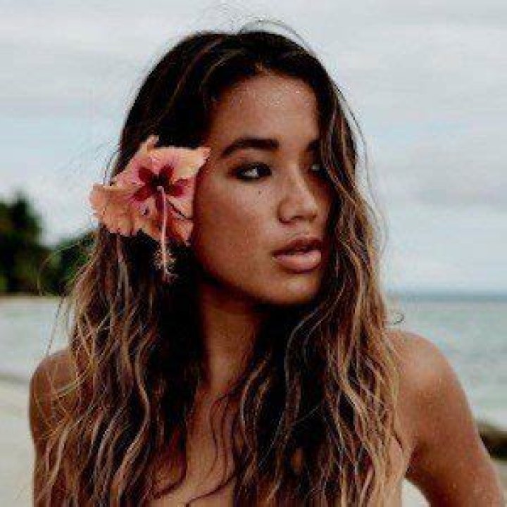 Eryn Krouse (Instagram Star) - Age, Birthday, Bio, Facts, Family, Net Worth, Height & More