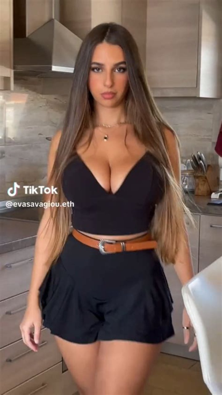 Evasavagiou Official Tiktok, Evasavagioufails Instagram Real Name & Net Worth