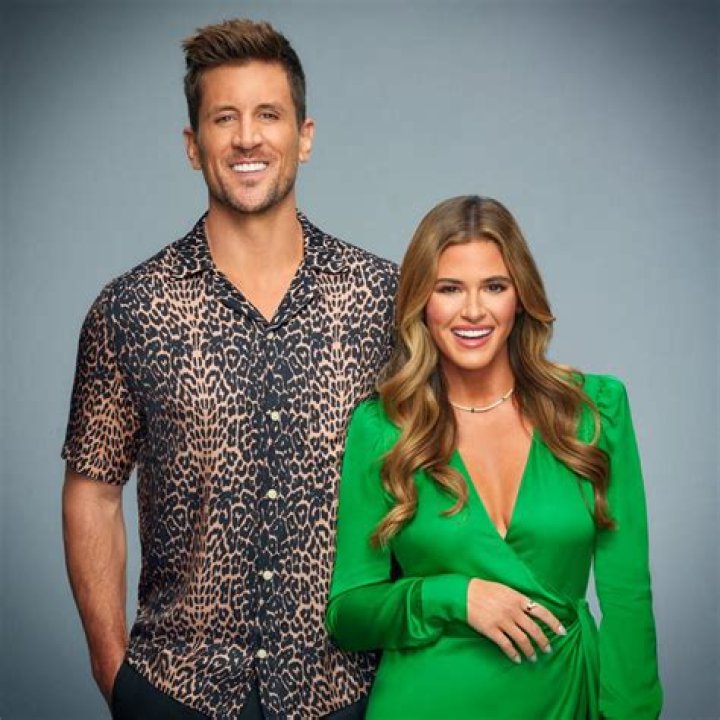 ExclusiveJoJo Fletcher Memes Herself And Jordan Rodgers — And We Can’t Stop Laughing!