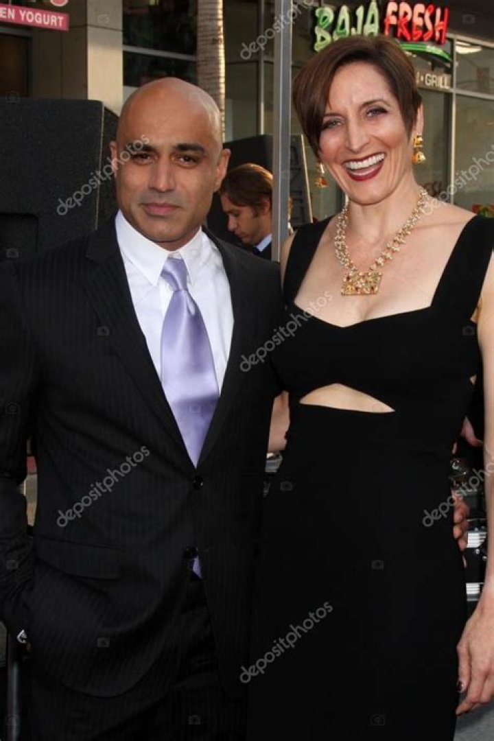 Faran Tahir Biography, Age, Height, Wife, Net Worth, Family