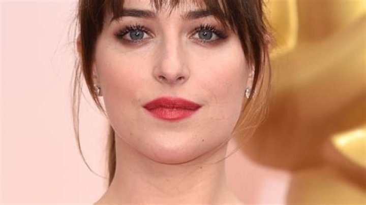 ‘Fifty Shades of Grey’ Star Dakota Johnson Ditches the Bangs — See Her New Look!
